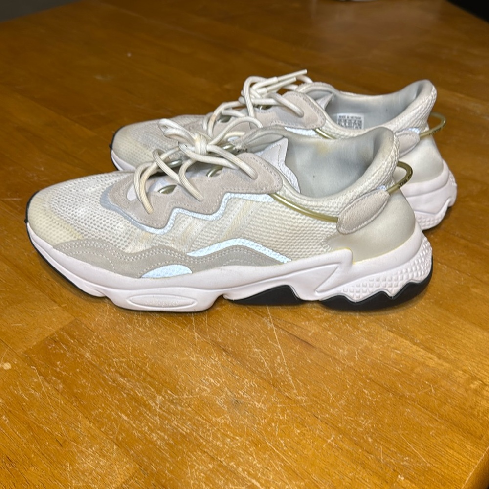 Adidas Originals Men's Ozweego Sneaker